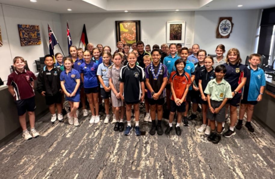 Mandurah students stand in a group as part of the 2023 Junior Council group