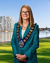 Mayor Caroline Knight